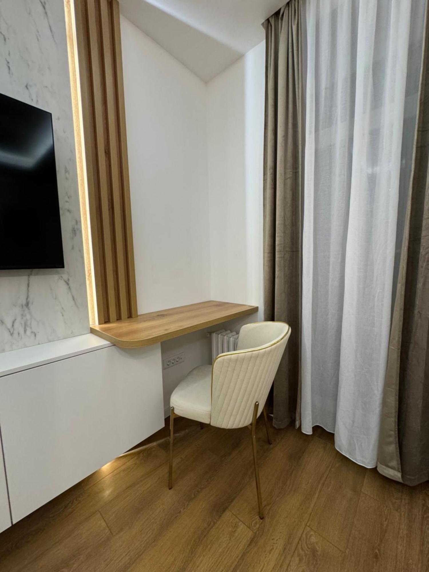 Mona Luxury Apartments - Free Garage Parking Sarajevo Buitenkant foto