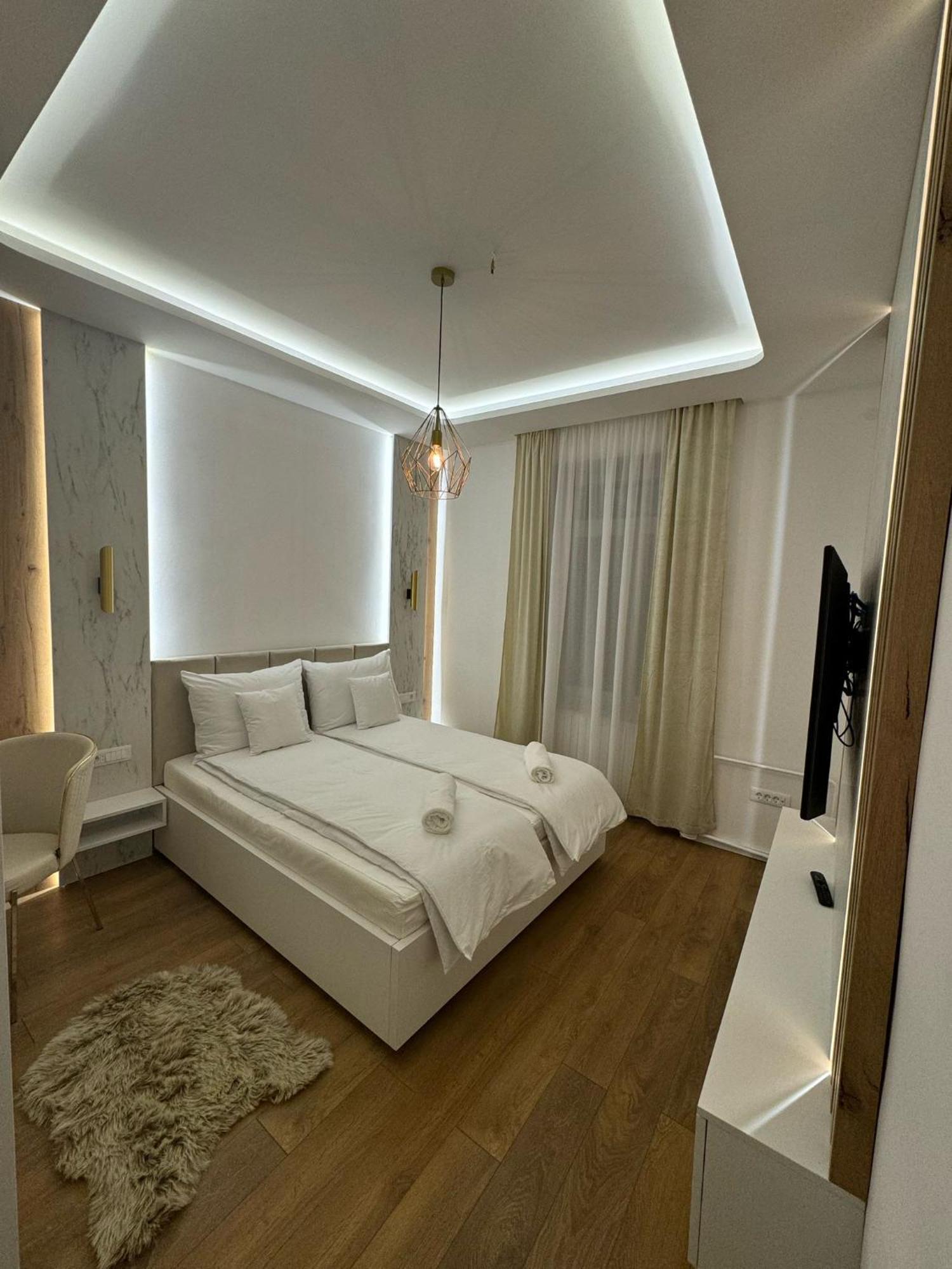 Mona Luxury Apartments - Free Garage Parking Sarajevo Buitenkant foto